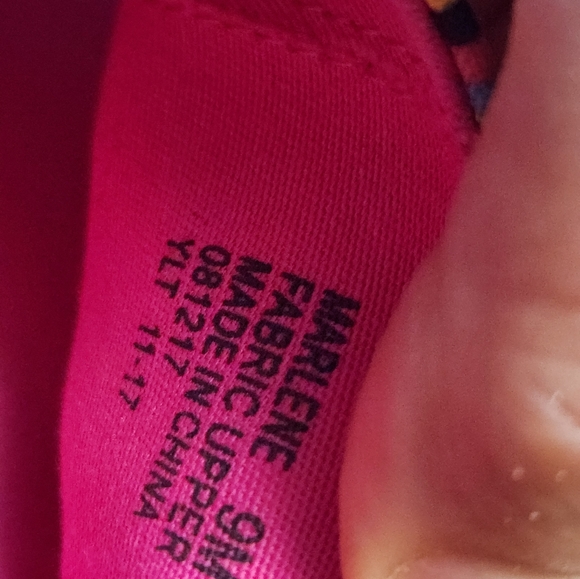 Loudmouth Pink fun summer sandle - Picture 4 of 6